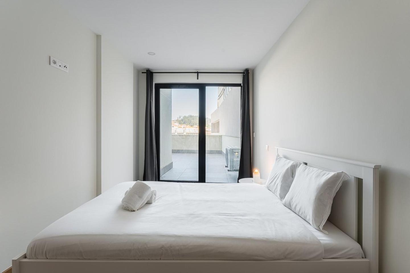 Guestready - Sleek Monochromatic In Bonfim Apartment Porto Ngoại thất bức ảnh