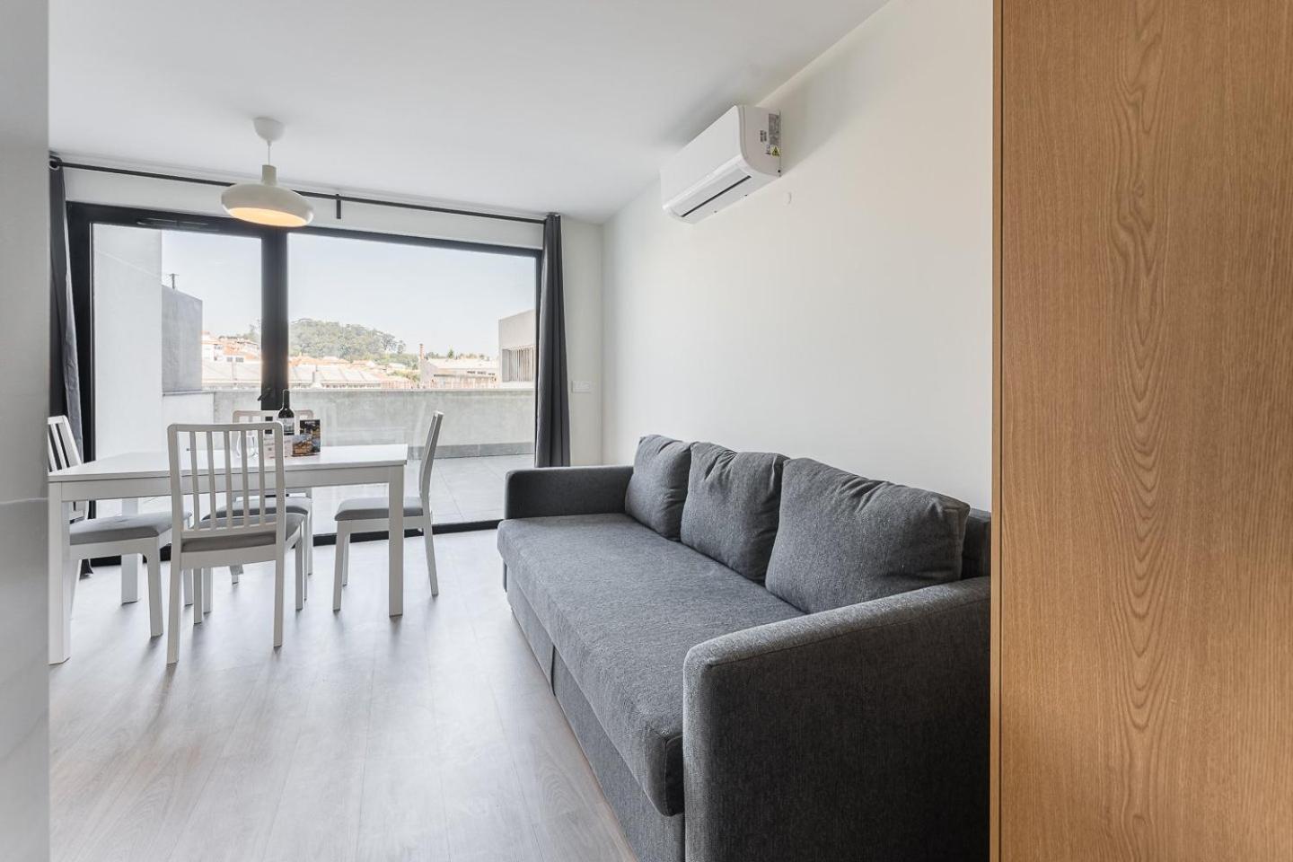 Guestready - Sleek Monochromatic In Bonfim Apartment Porto Ngoại thất bức ảnh