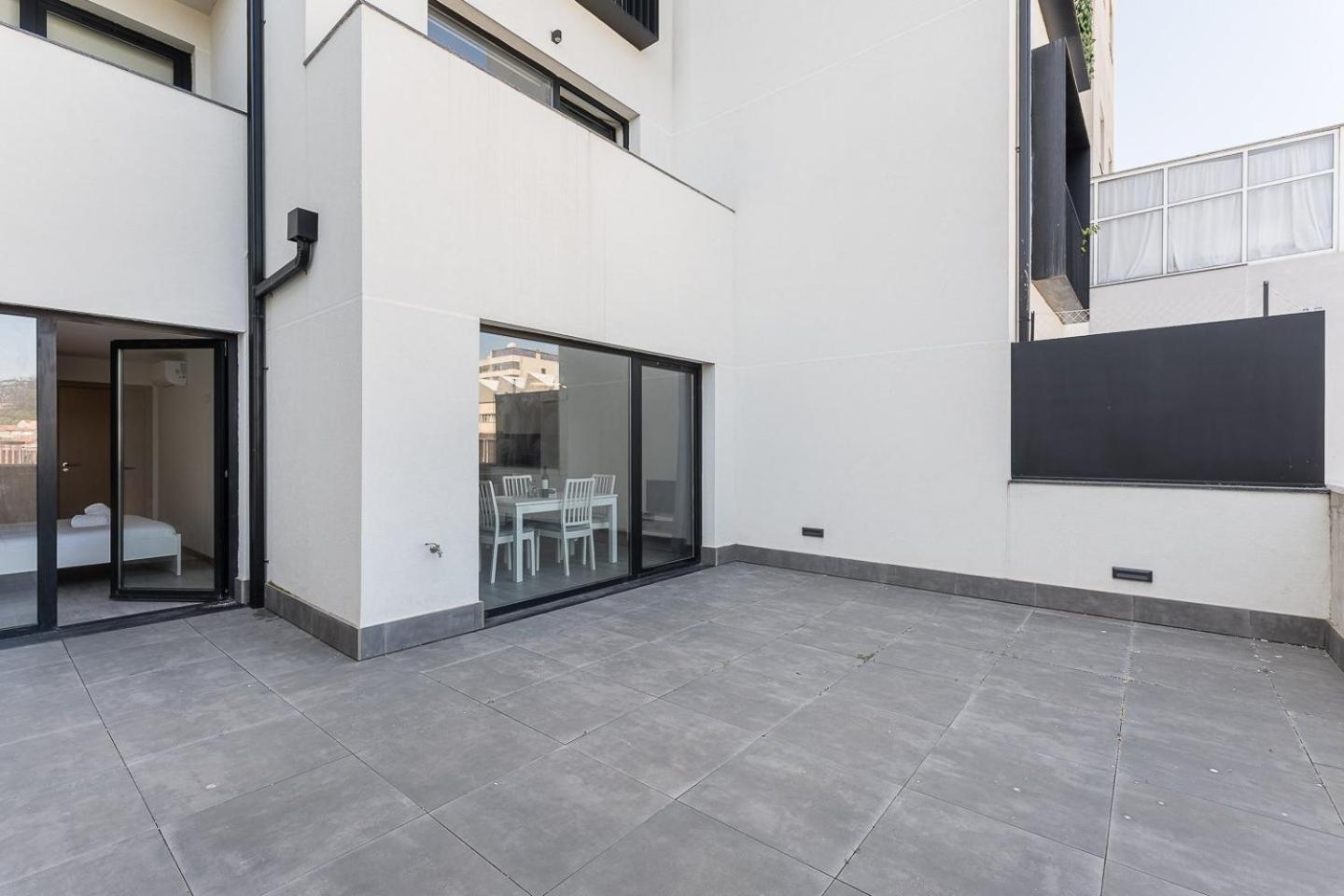 Guestready - Sleek Monochromatic In Bonfim Apartment Porto Ngoại thất bức ảnh